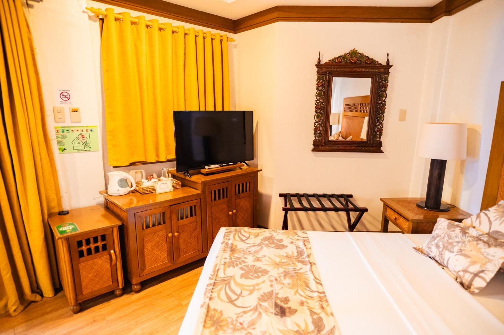 Boracay Tropics Resort Hotel Manoc-Manoc Екстер'єр фото