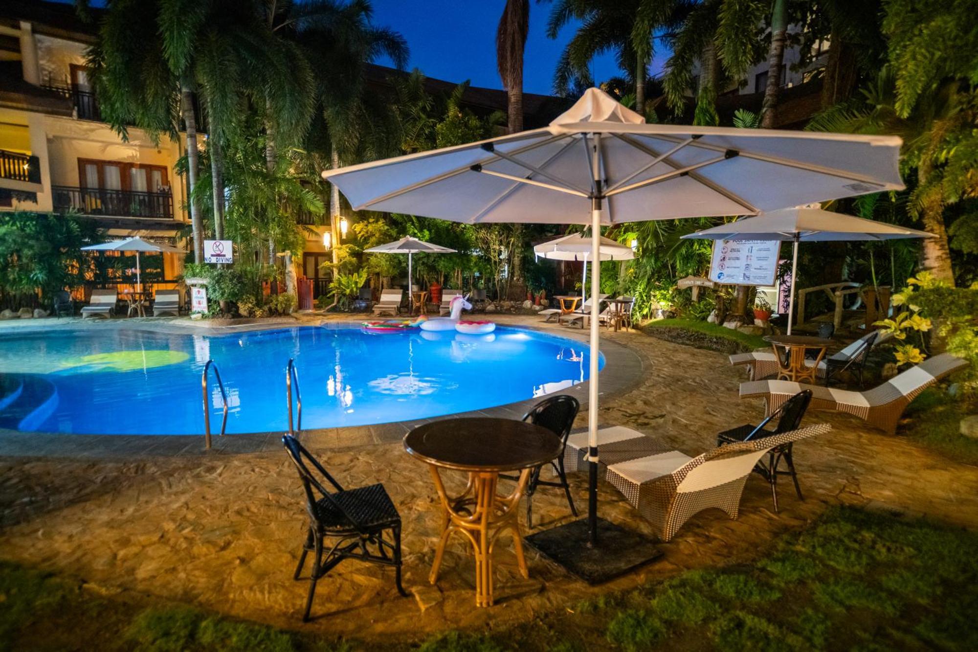 Boracay Tropics Resort Hotel Manoc-Manoc Екстер'єр фото